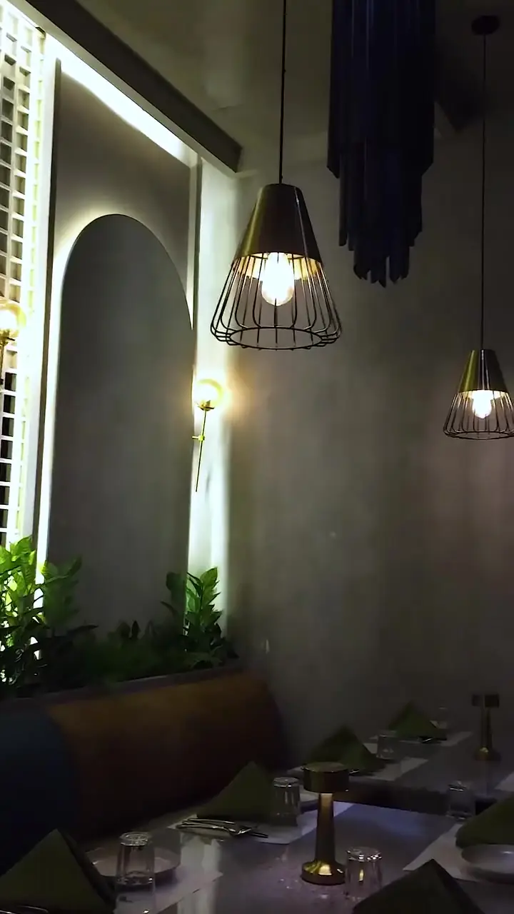Arches & pendant light